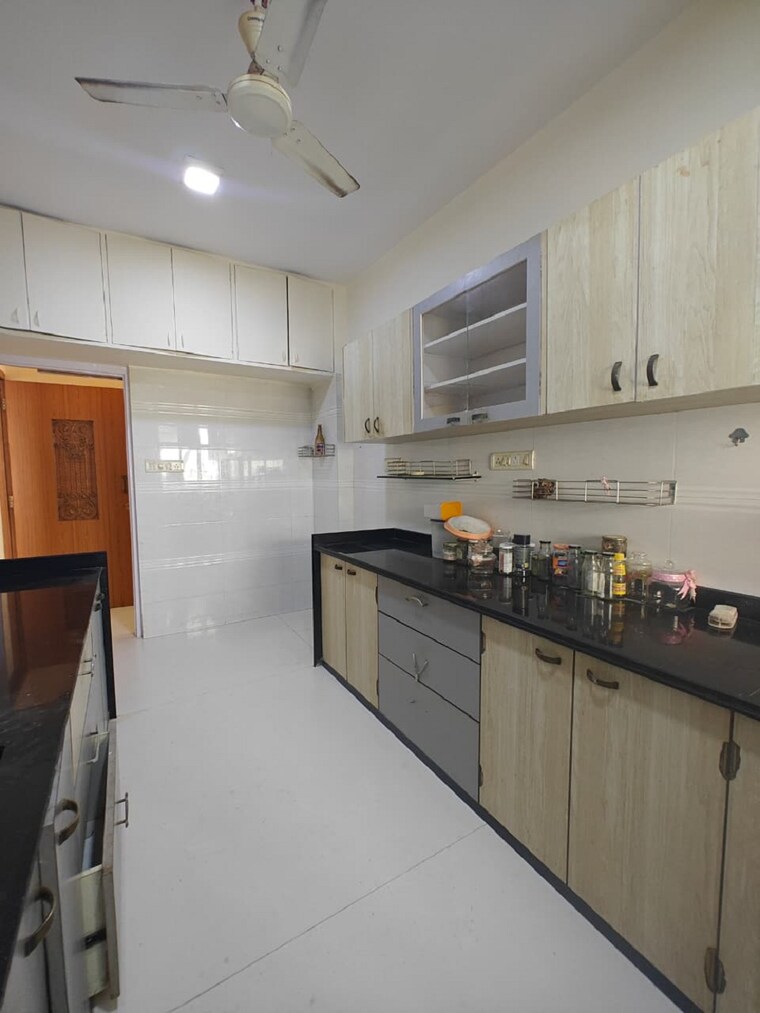 Kitchen, bandra west 3 Bedroom 1100 Sq.Ft. Apartment In Bandra West Mumbai 10078209