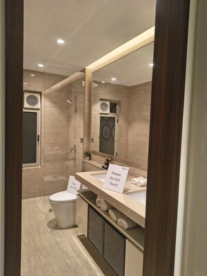 Furnished Amenities in 3 BHK Apartment at Ruparel Jewel, Wadala – for Sale