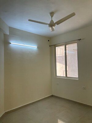 Room in 3 BHK Apartment at Pyramid Altia, Sector 70a – for Rent