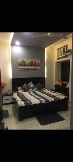 3 BHK Builder Floor For Rent in DLF City Phase IV