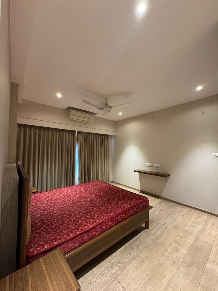 Bedroom, kanakia-paris 2.5 Bedroom 884 Sq.Ft. Apartment In Bandra East Mumbai 10078229