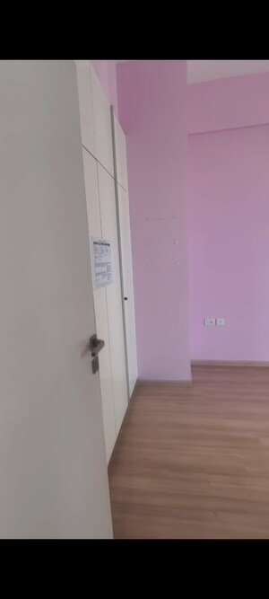 Building Lobby in 3 BHK Apartment at DLF The Primus, Sector 82a – for Sale