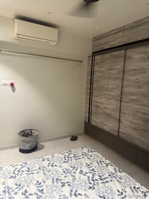 Room in 2 BHK Apartment at Neelkanth Palms, Kapur Bawdi – for Rent