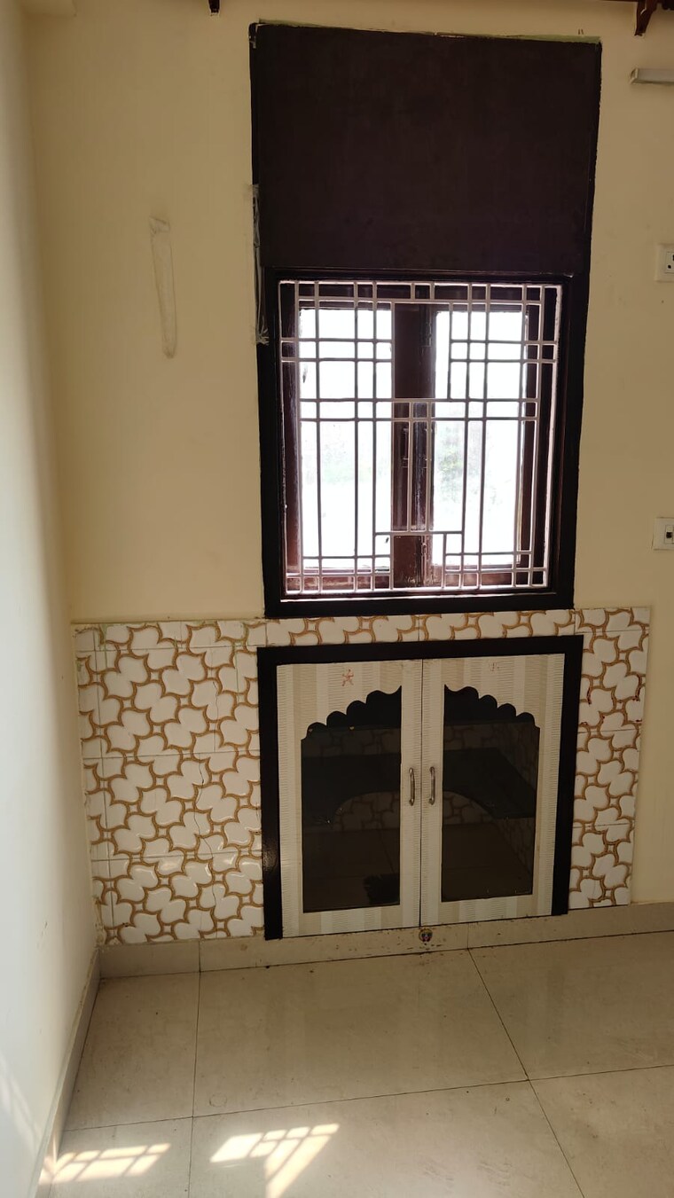 Room, sector 6 dwarka 3 Bedroom 1800 Sq.Ft. Apartment In Sector 6 Dwarka Delhi 10078263