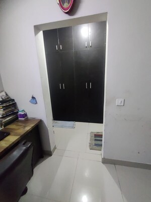 Furnished Amenities in 3 BHK Apartment at Paramount Emotions, Sector 1 Greater Noida – for Rent