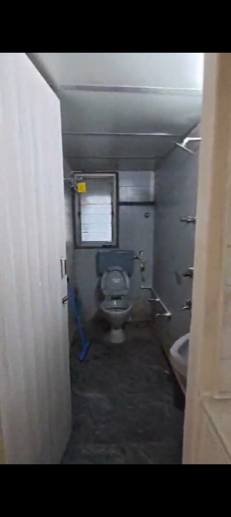 Bathroom, paschim-apartments 2 Bedroom 750 Sq.Ft. Apartment In Dadar West Mumbai 10078420