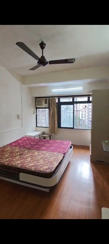 Bedroom in 2 BHK Apartment at Paschim Apartments, Dadar West – for Rent