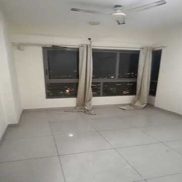 Room in 2 BHK Apartment at The Wadhwa The Address, Ghatkopar West – for Rent