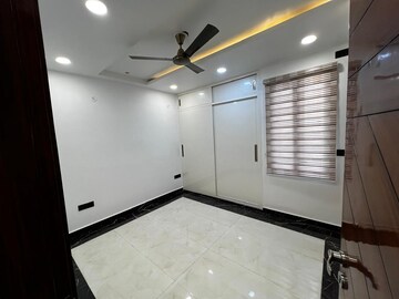 Master Bedroom in 2 BHK Apartment at Sector 6 Dwarka – for Rent