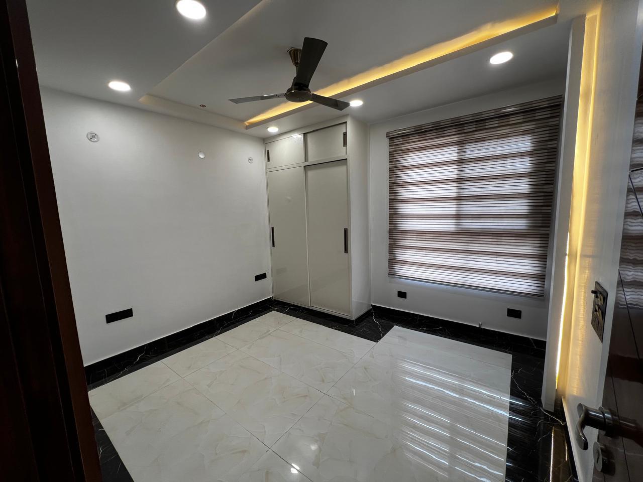 2 BHK + Pooja Room Apartment For Rent in Sector 6 Dwarka