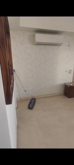 3 BHK + Servant Room Apartment For Rent in DLF The Primus