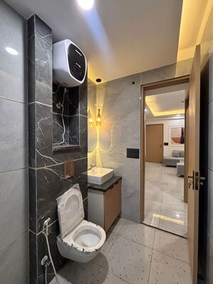 Bathroom in 3 BHK Apartment at Palm Residency Chhatarpur, Chattarpur – for Rent