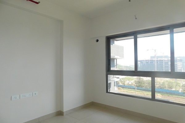 2 BHK Apartment For Rent in The Wadhwa Promenade