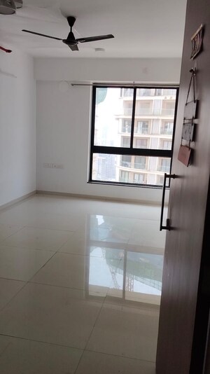 Room in 2 BHK Apartment at Sunteck City Avenue-2, Goregaon West – for Sale