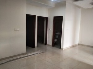Room in 3 BHK Apartment at Patiala Road – for Sale