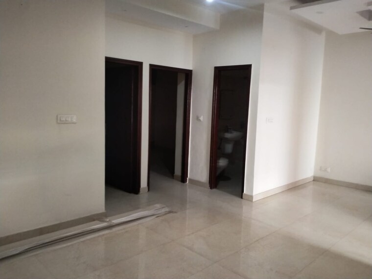 Room, patiala road 3 Bedroom 1350 Sq.Ft. Apartment In Patiala Road Zirakpur 10078505