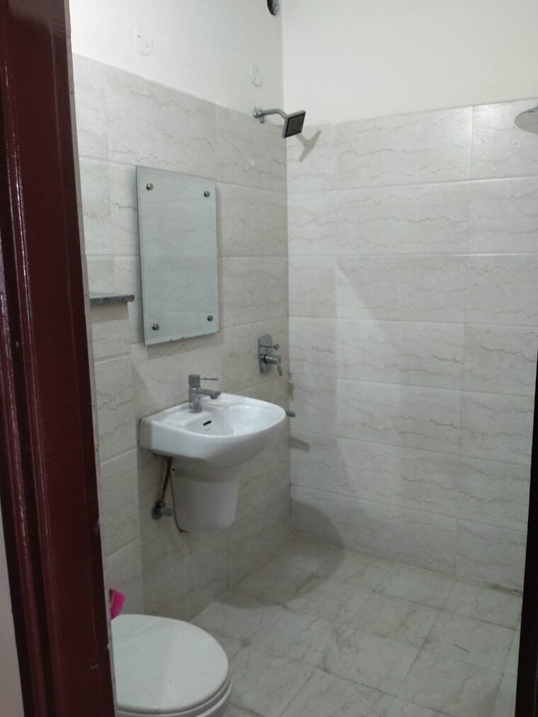 Bathroom, patiala road 3 Bedroom 1350 Sq.Ft. Apartment In Patiala Road Zirakpur 10078505