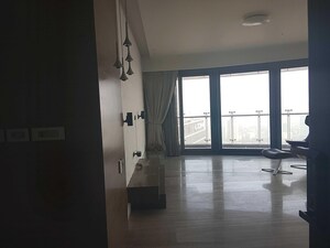 Room in 3 BHK Apartment at Lodha The World Towers World One Tier 2, Worli – for Rent