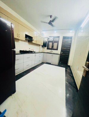 Kitchen in 3 BHK Builder Floor at Sushant Lok I – for Rent