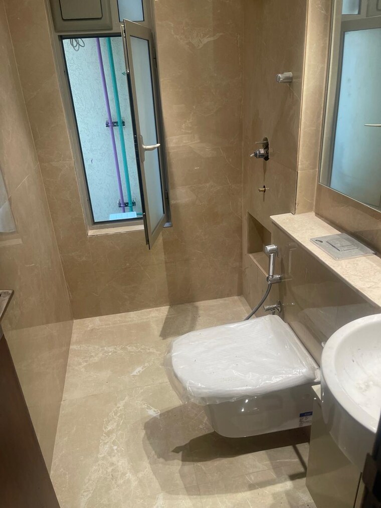 Bathroom, naman-premier 1 Bedroom 467 Sq.Ft. Apartment In Andheri East Mumbai 10078516