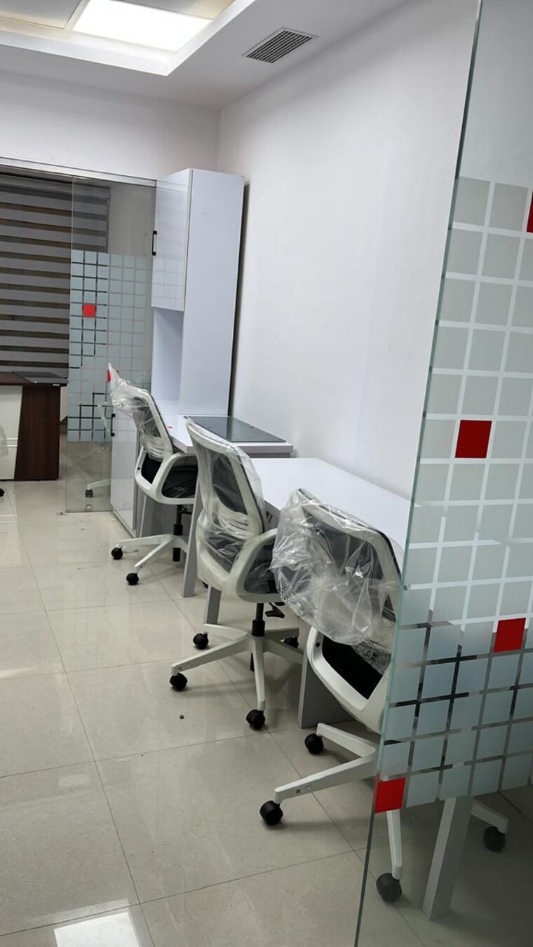 undefined, alphathum Commercial Office Space 532 Sq.Ft. In Sector 90 Noida 10078560