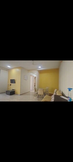 Bedroom in 2.5 BHK Apartment at Hiranandani Cardinal, Ghodbunder Road – for Rent