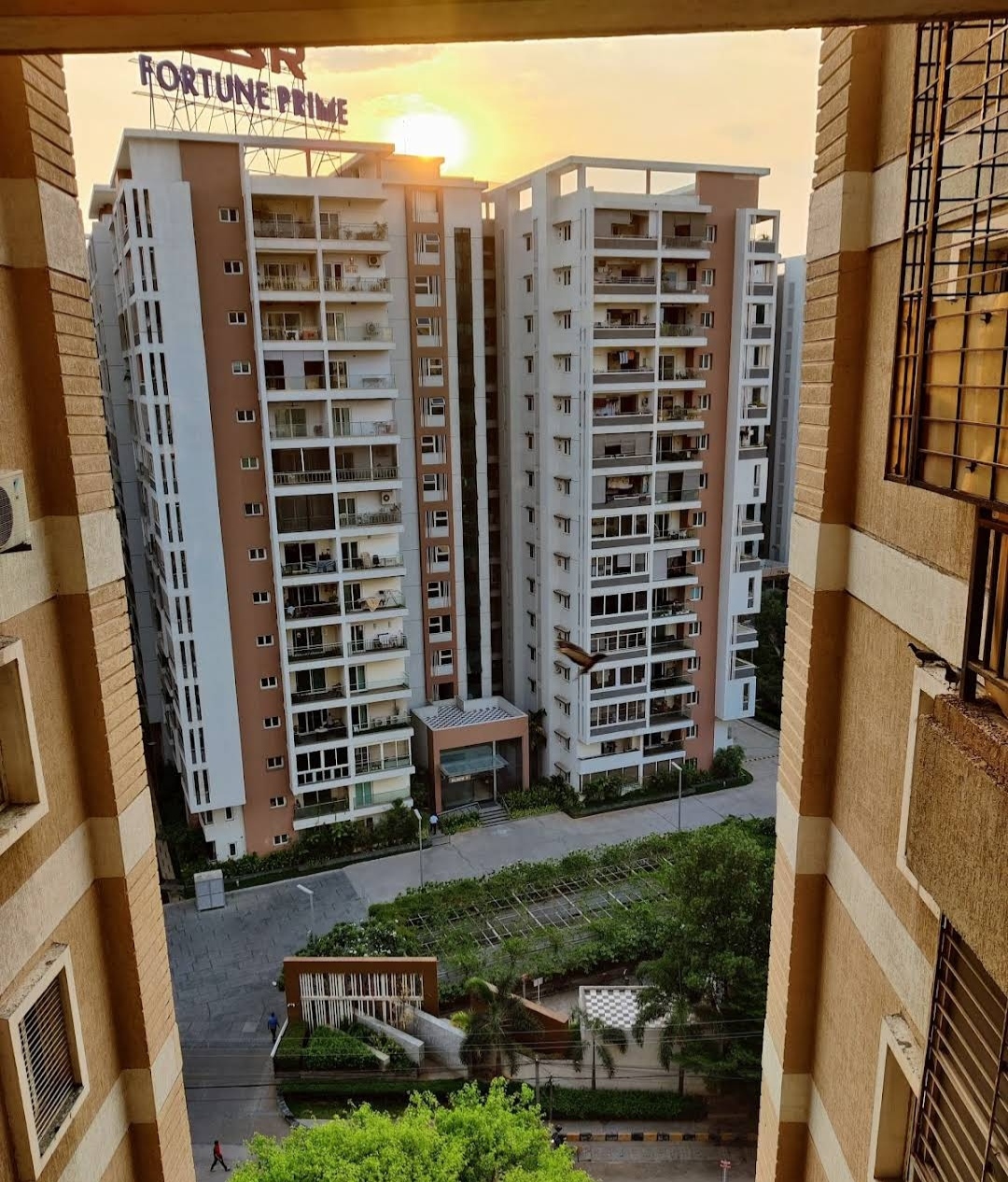 4 BHK 2800 Sq.Ft. Apartment in DSR Fortune Prime