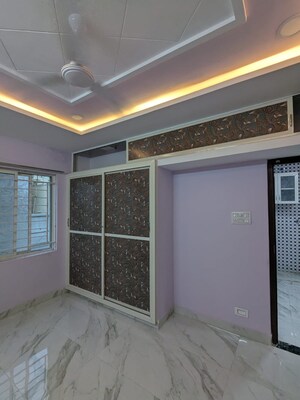 Room in 2 BHK Apartment at Puppalaguda – for Rent