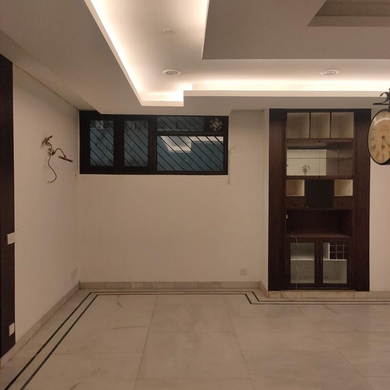  Parking, saket 3 Bedroom 1875 Sq.Ft. Builder Floor In Saket Delhi 10078575