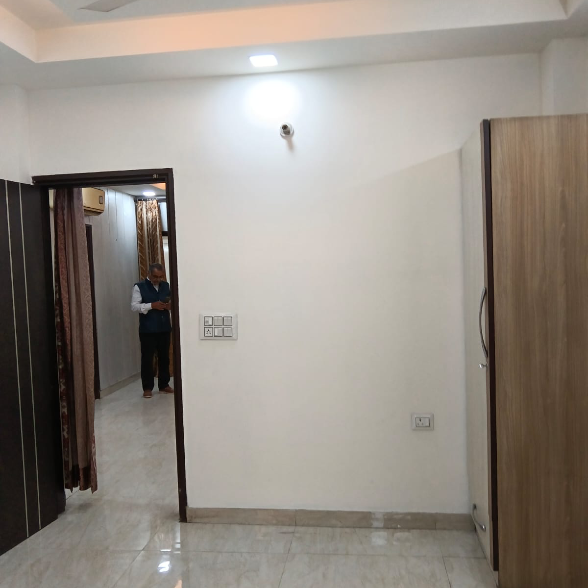 3 BHK + Extra Room Builder Floor For Rent in Sector 8 Dwarka