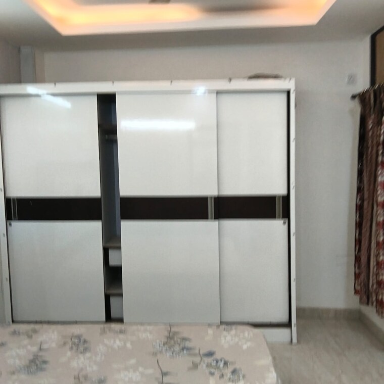 Room, sector 8 dwarka 3 Bedroom 124 Sq.Yd. Builder Floor In Sector 8 Dwarka Delhi 10078566
