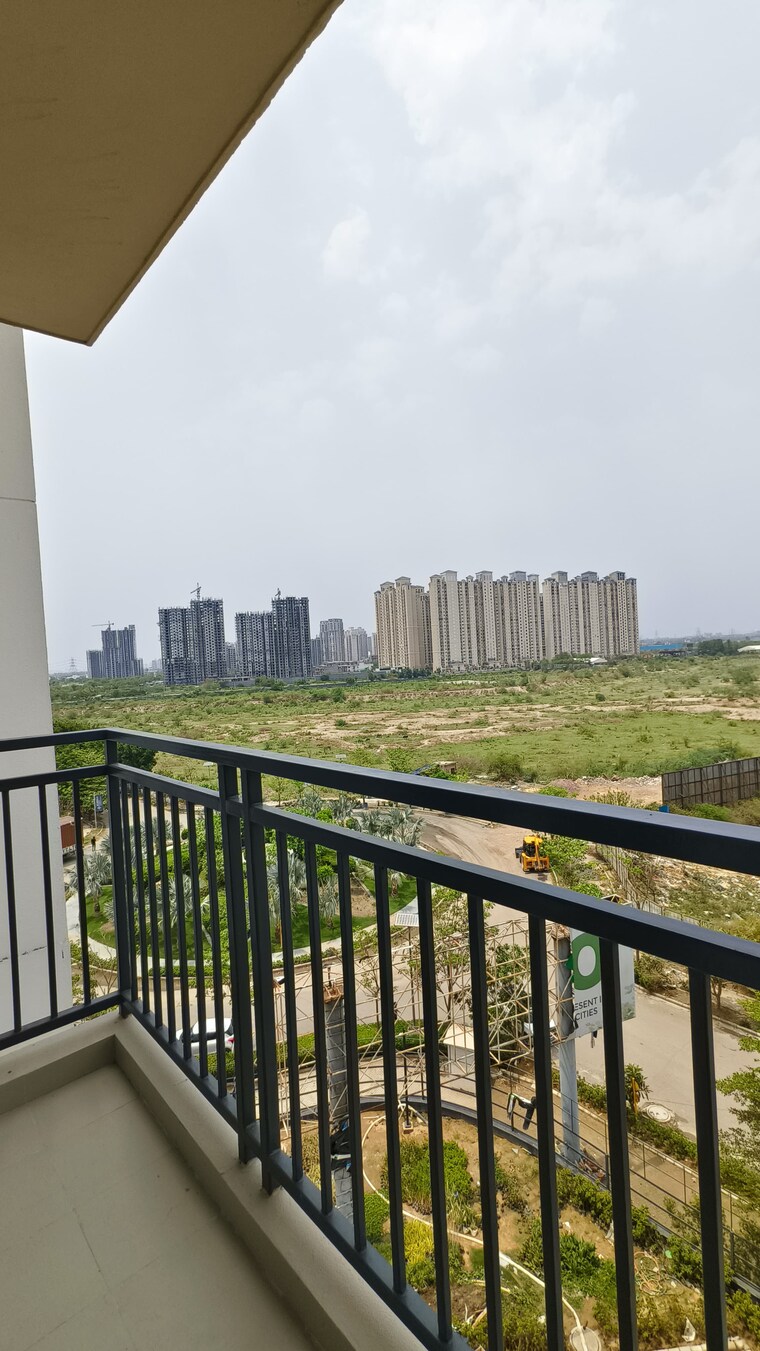 Balcony, eldeco-live-by-the-greens 2 Bedroom 668 Sq.Ft. Apartment In Sector 150 Noida 10078597
