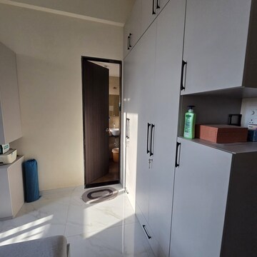 Bedroom in 2 BHK Apartment at Chembur – for Rent