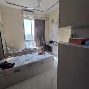 Bedroom in 2 BHK Apartment at Chembur – for Rent