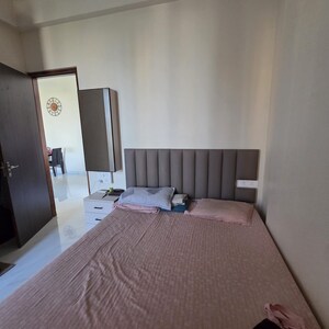 Bedroom in 2 BHK Apartment at Chembur – for Rent