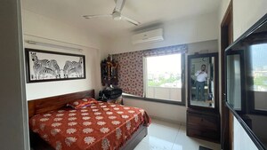 Bedroom in 3 BHK Apartment at Vastrapur – for Rent