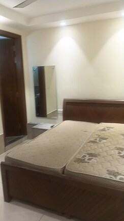 1 RkBuilder Floor For Rent in Lajpat Nagar I