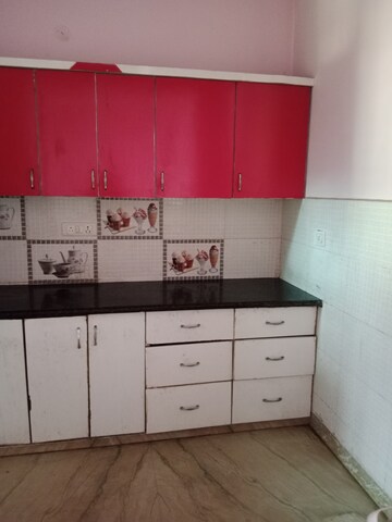 Kitchen in 1.5 BHK Builder Floor at Sector 18 – for Rent