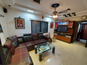 Living Room in 2.5 BHK Apartment at Amanora Gateway Towers, Hadapsar – for Sale