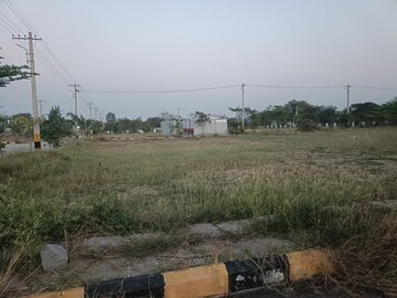  Plot For Sale in Gowdavalli