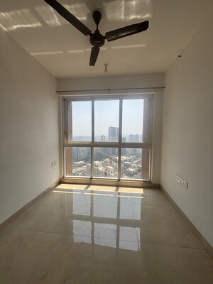 Room in 1.5 BHK Apartment at Runwal Forests, Kanjurmarg West – for Rent