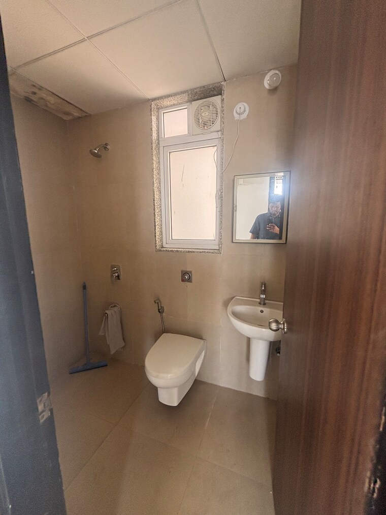 Bathroom, runwal-forests 1.5 Bedroom 471 Sq.Ft. Apartment In Kanjurmarg West Mumbai 10080248