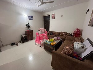 Living Room in 2 BHK Builder Floor at Sector 15 – for Rent