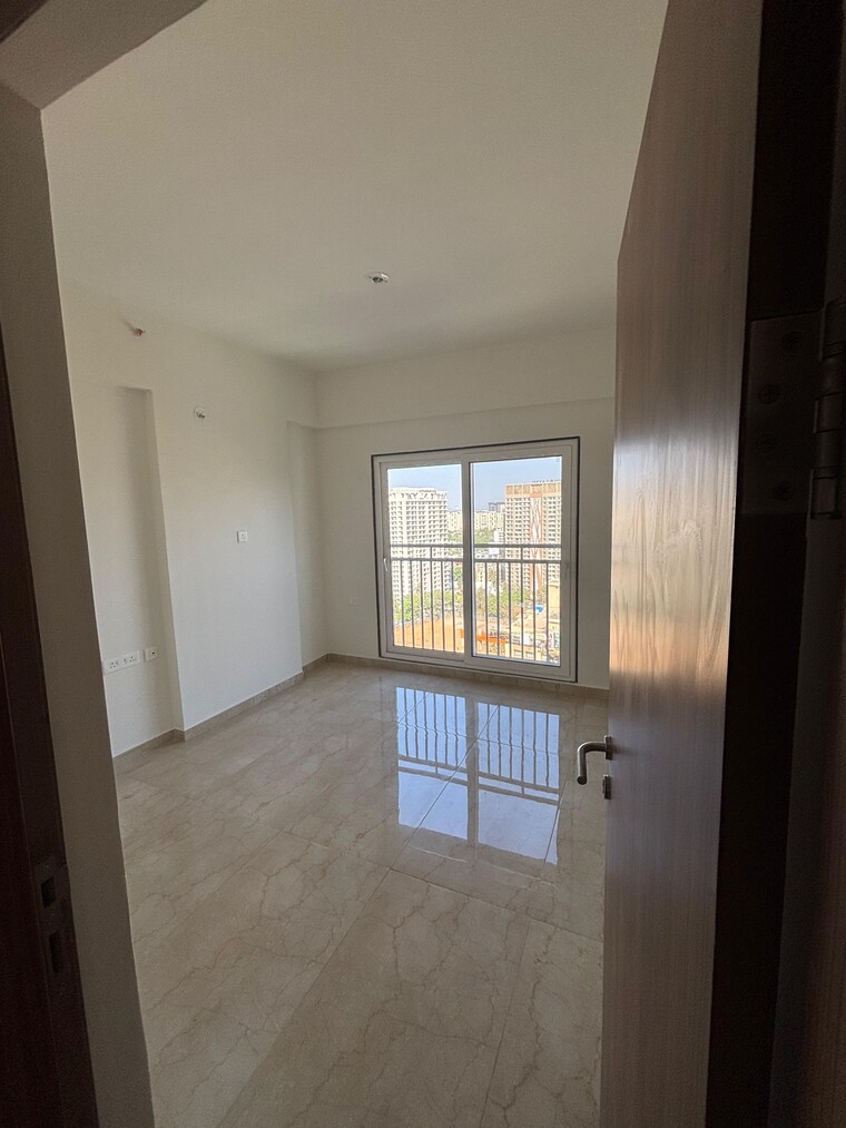 Bedroom, shapoorji-pallonji-bkc-28 2 Bedroom 720 Sq.Ft. Apartment In Bandra East Mumbai 10080295