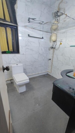 Team Area in 3 BHK Apartment at China Link Apartment, Malad West – for Rent