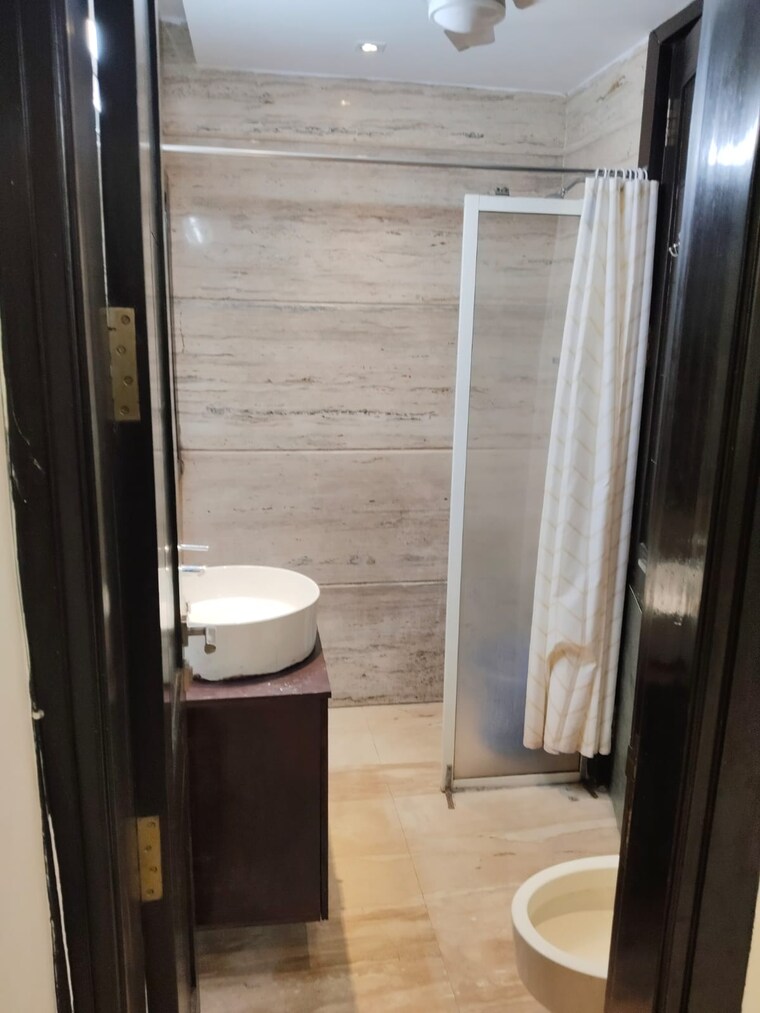 Bathroom, greater kailash i 1 Bedroom 850 Sq.Ft. Builder Floor In Greater Kailash I Delhi 10081016