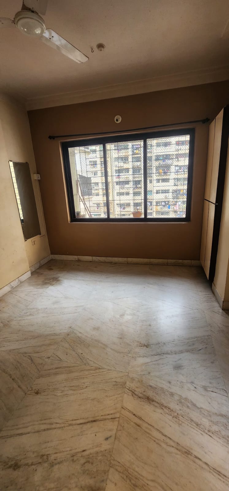 2 BHK + Extra Room Apartment For Rent in Rishabh Towers