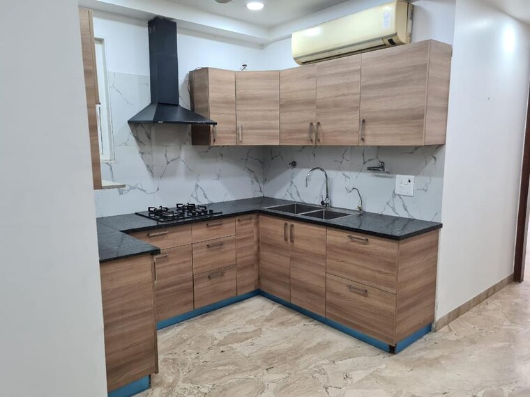 Kitchen, sushant lok i 3 Bedroom 300 Sq.Yd. Builder Floor In Sushant Lok I Gurgaon 10081121