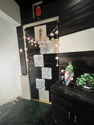 Team Area in 2 BHK Apartment at Mira Road – for Rent