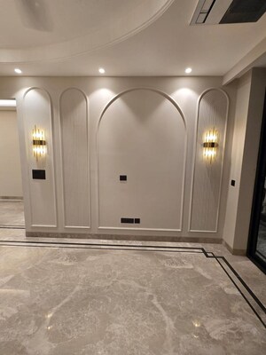 Building Lobby in 3 BHK Builder Floor at Central Park Flower Valley, Sohna Sector 33 – for Sale